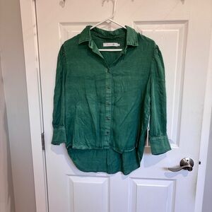 Billy T green button down | Size small